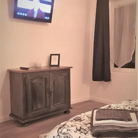 Chez Celine En Campagne *