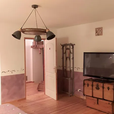 Δωμάτια σε οικογενειακή κατοικία Chez Celine En Campagne